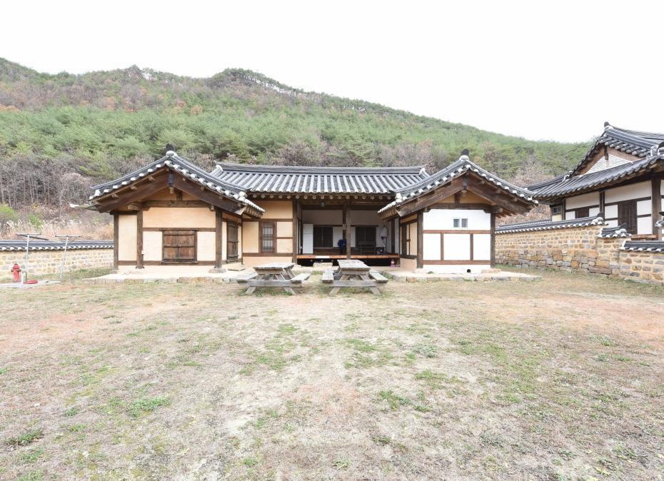 Nongamjongtaek Hotel Andong Exterior foto